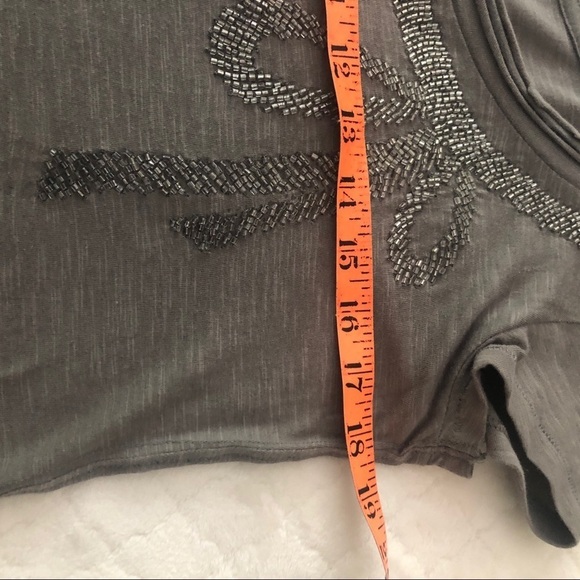Loft new tee shirt with beaded - Picture 6 of 7